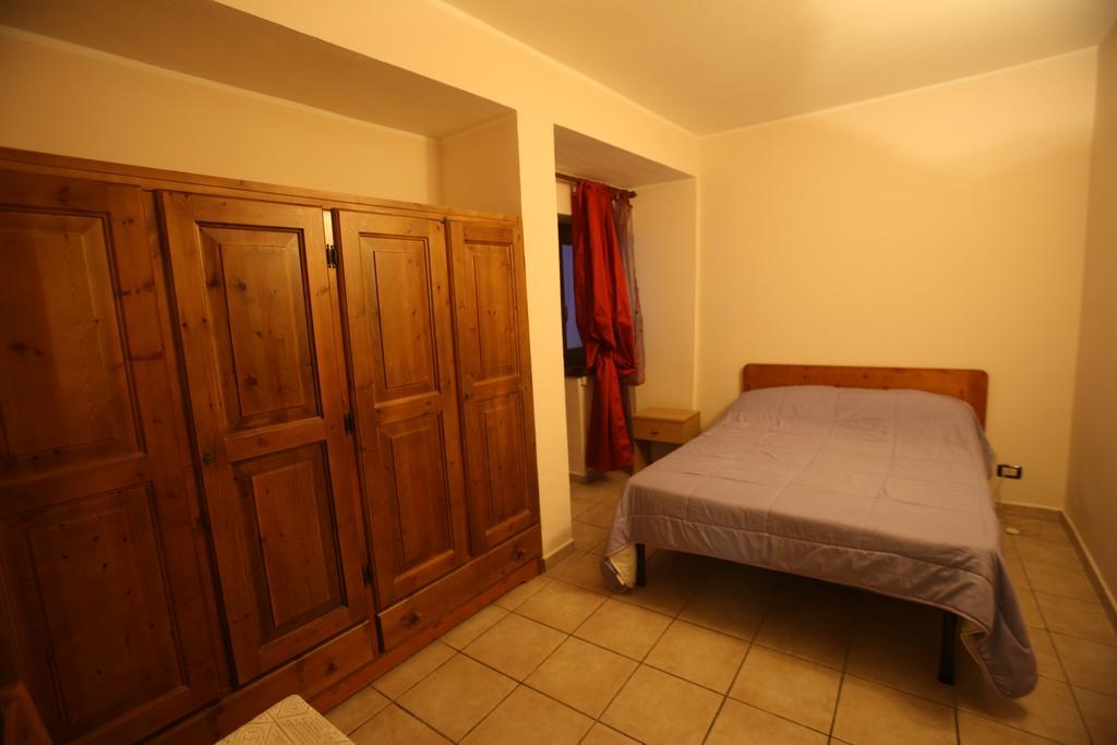 Maison Cassius Issogne Bagian luar foto