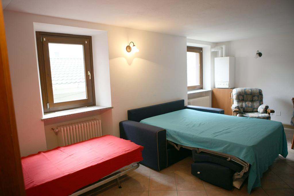 Maison Cassius Issogne Bagian luar foto