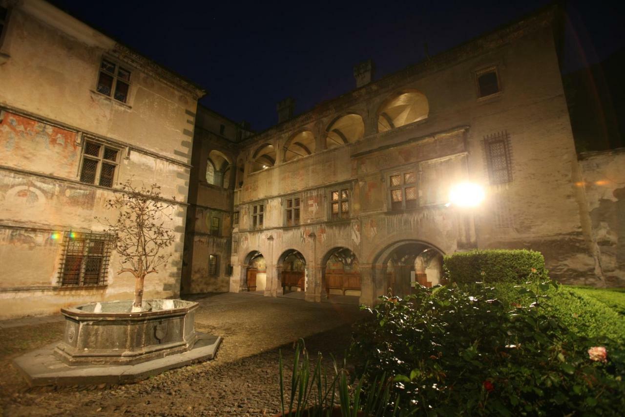 Maison Cassius Issogne Bagian luar foto